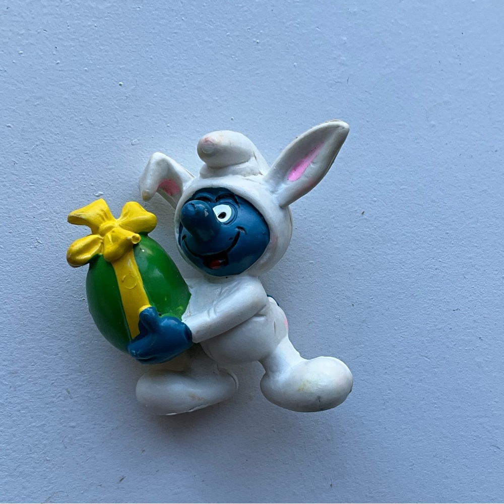 Vintage 1982 Easter Bunny Smurf PVC Figure Hong Kong